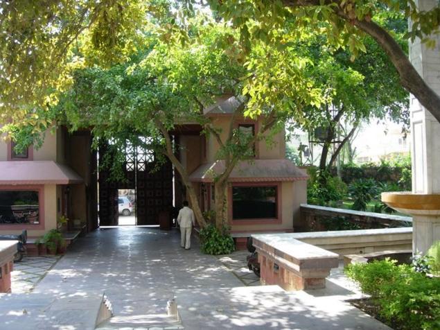Ananda Krishna Van Vrindāvan Extérieur photo